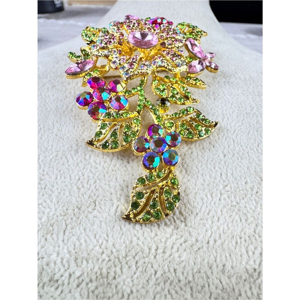 Vintage Gold Floral Brooch with Pink, Green & Iridescent Crystals - Picture 6 of 7
